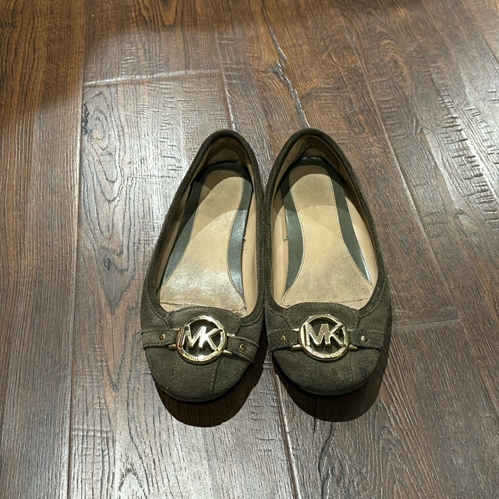 MK Green Flats . Used Size 7